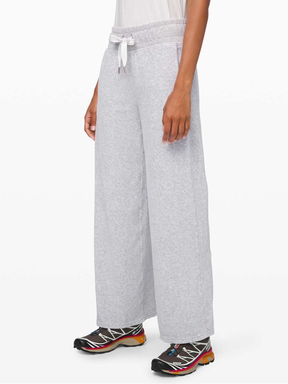 Lululemon Morning Restore Pant
Heathered Core Ultra Light Grey $118 Retail Sz 6